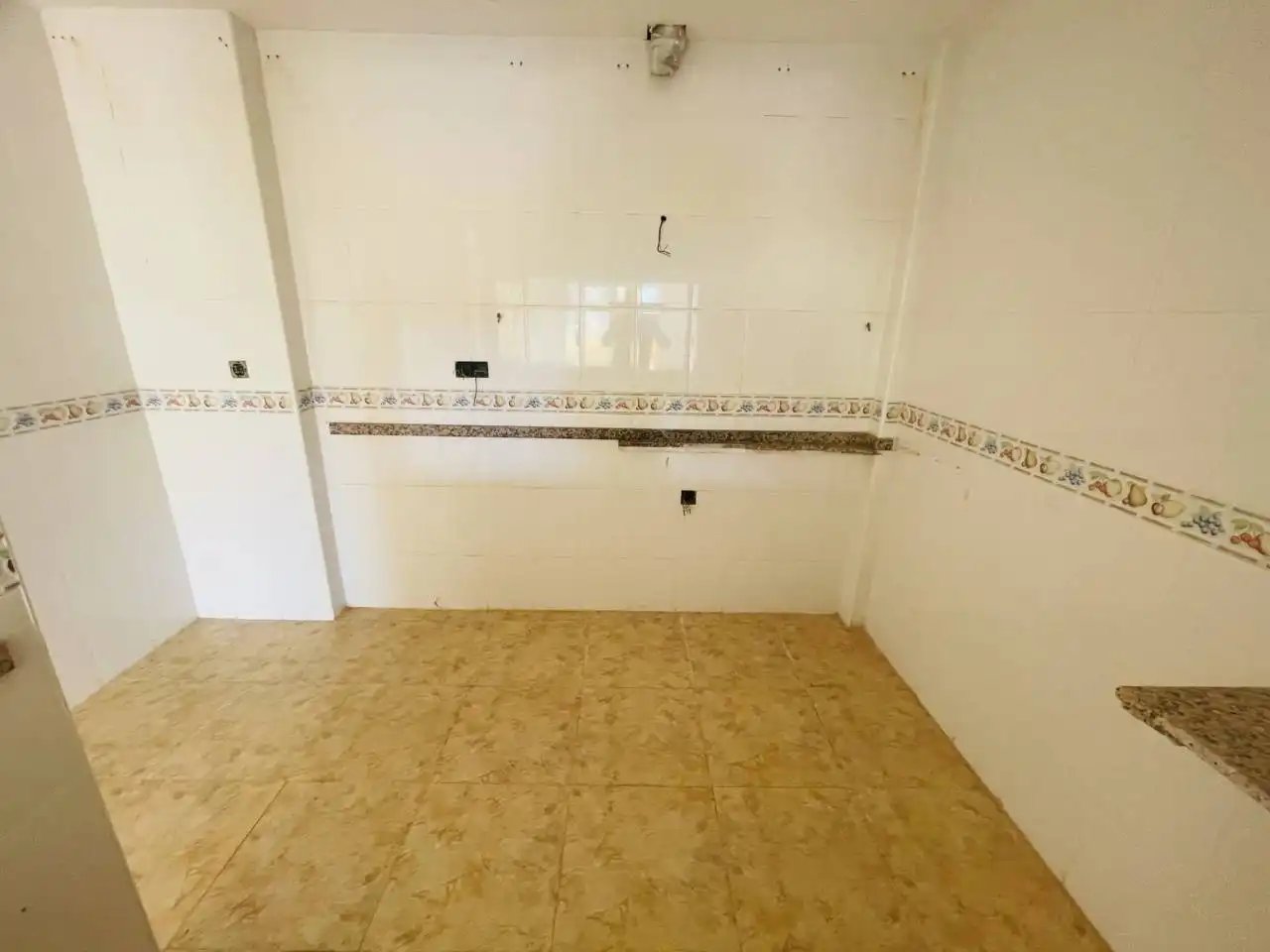 Kitchen of Flat for sale in Torrevieja  with Balcony and Community pool