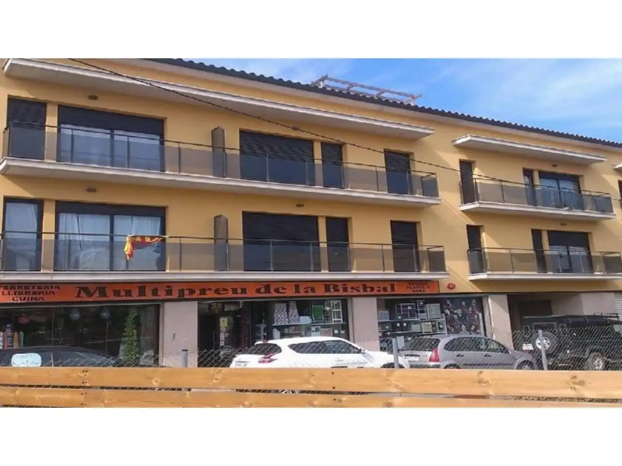 Local comercial en venta en Calle Solidaritat