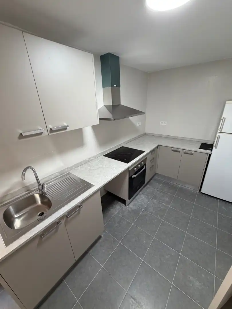 Küche von Wohnung zur Miete in Almazora / Almassora mit Klimaanlage, Heizung und Abstellraum