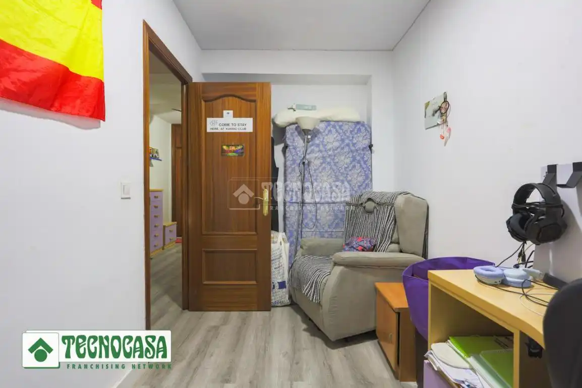 Habitación de Piso en venta en Córdoba con Aire acondicionado y Balcón
