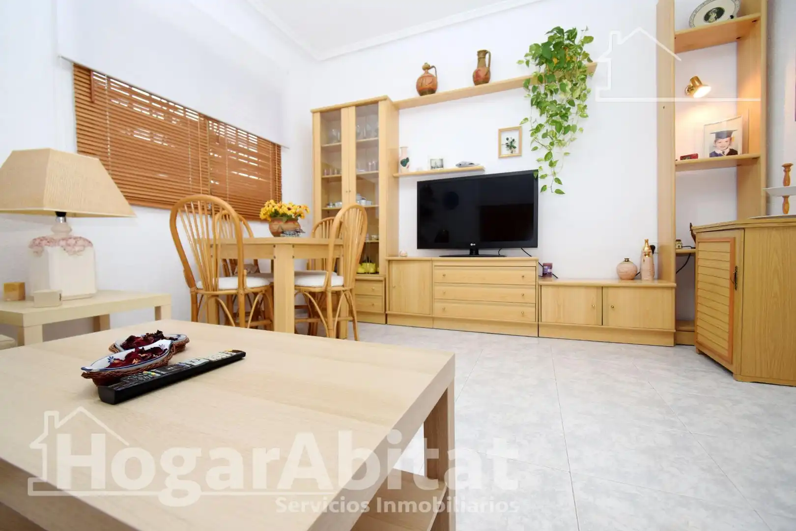Sala d'estar de Casa o xalet en venda en Llíria amb Jardí privat, Terrassa i Traster