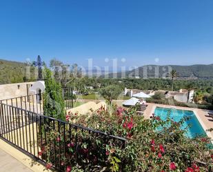 Vista exterior de Casa adosada en venda en Sant Josep de sa Talaia amb Aire condicionat, Calefacció i Jardí privat