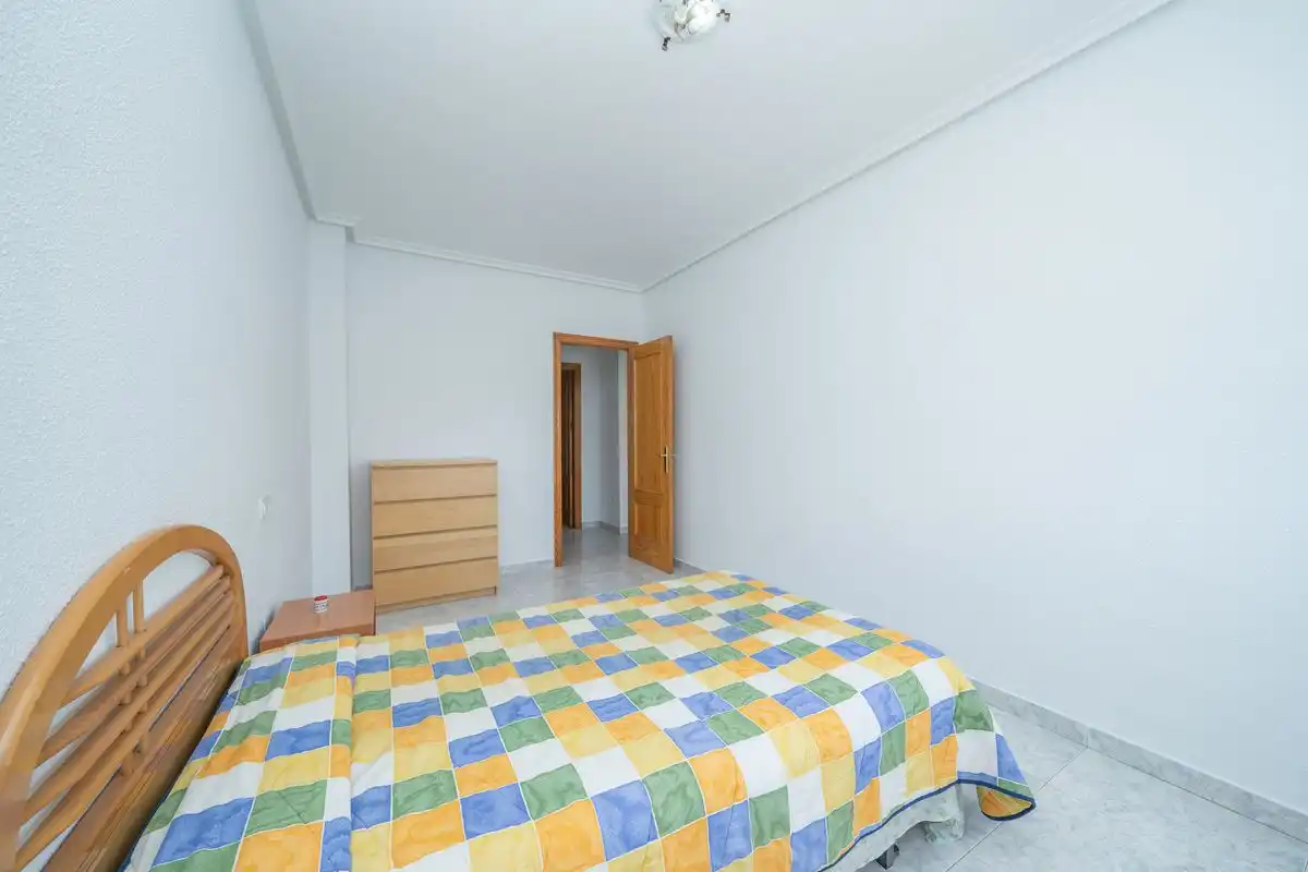 Habitación de Piso en venta en Orihuela con Calefacción y Trastero