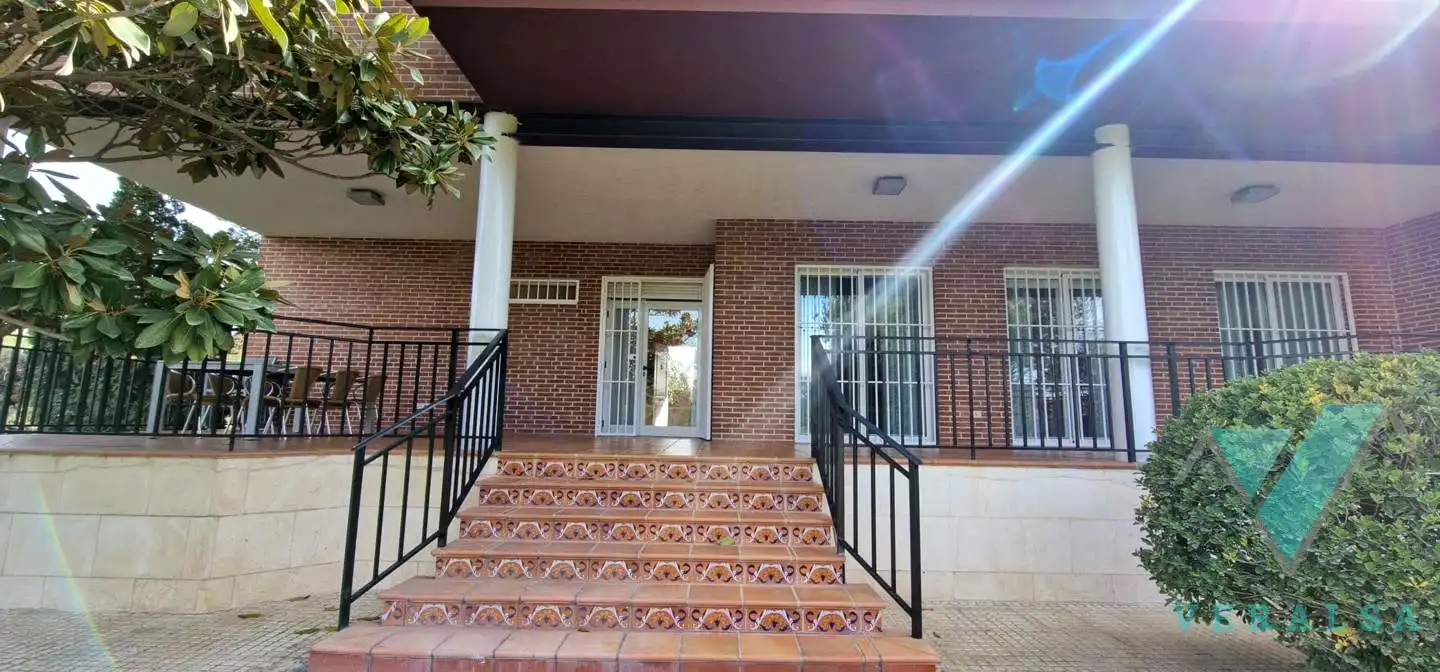 Casa o xalet en venda a Del Bonsái, Prado Norte
