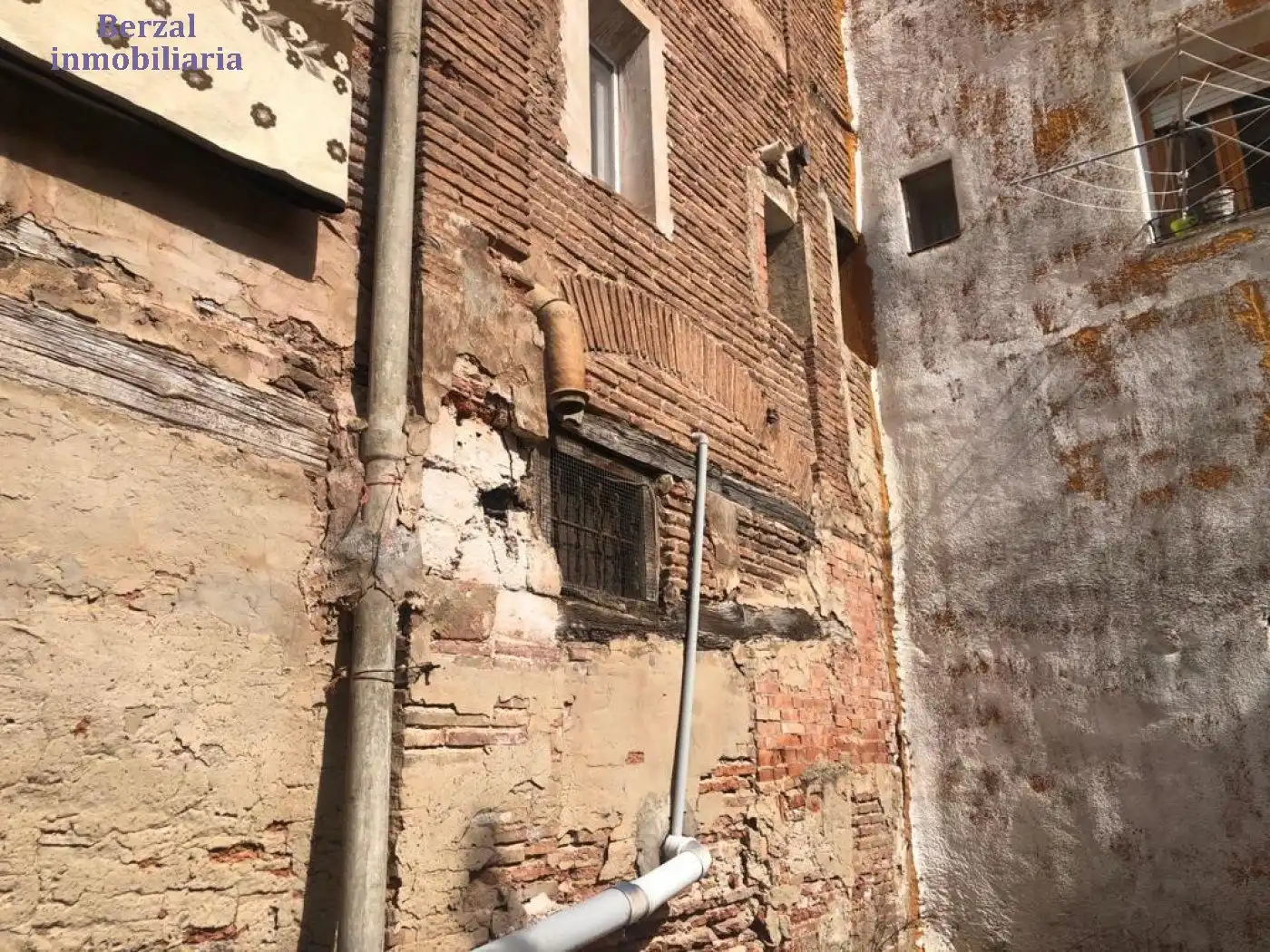 Vista exterior de Piso en venta en Navarrete
