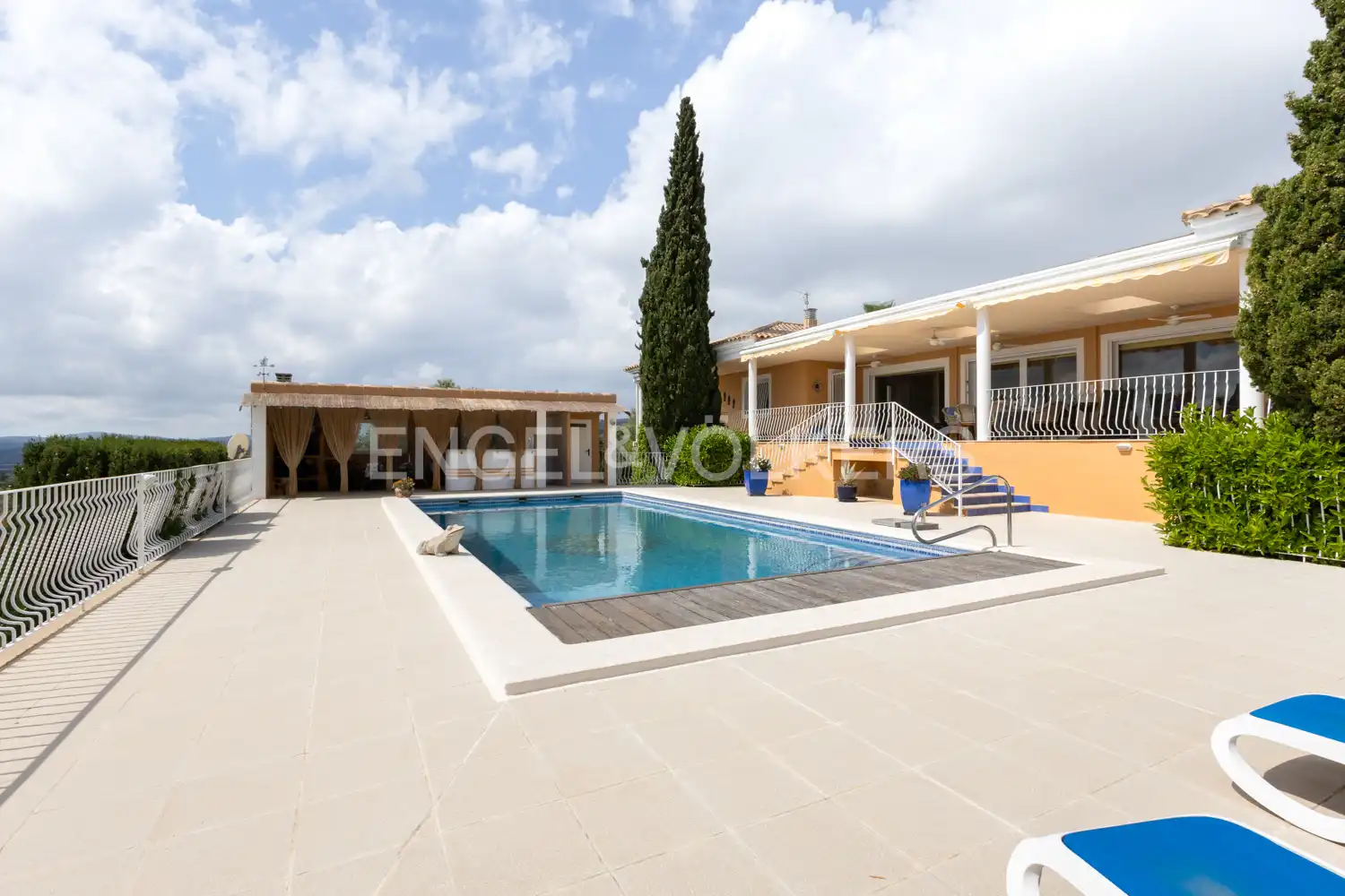 Casa amb terrassa en venda a San Jorge / Sant Jordi, imagen 2