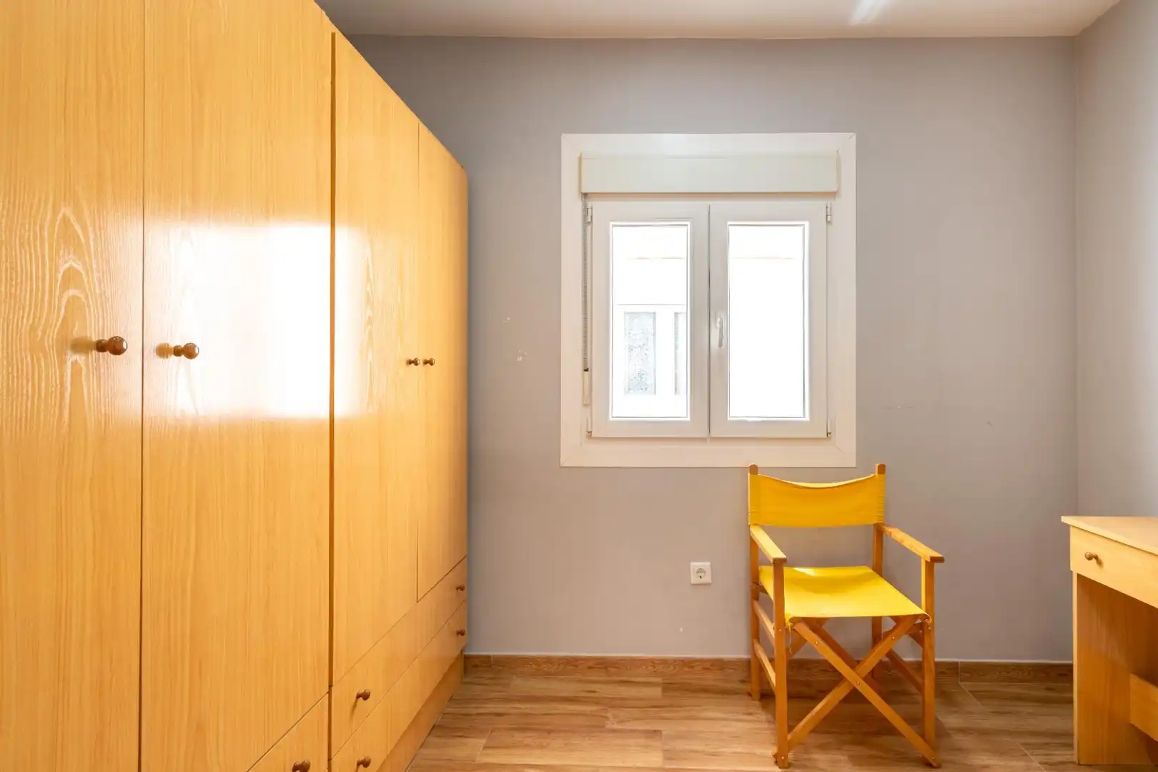 Schlafzimmer von Wohnung zur Miete in Almería mit Klimaanlage, Heizung und Terrasse