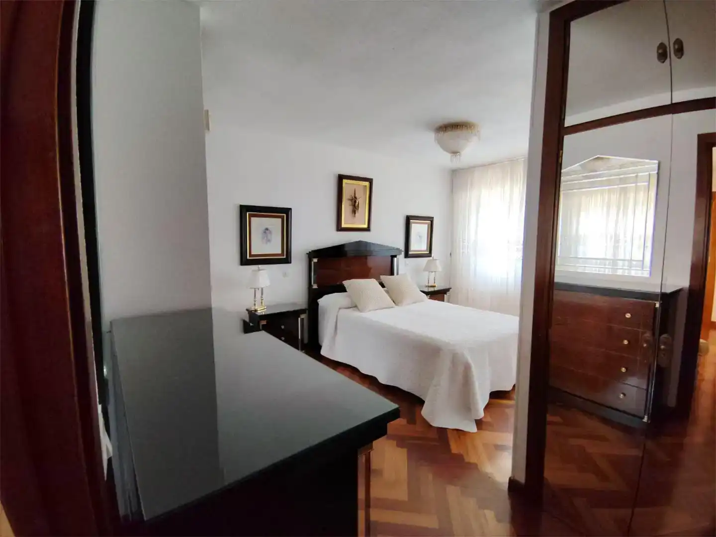 Dormitori de Casa o xalet en venda en Pozuelo de Alarcón amb Piscina