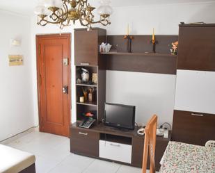 Sala d'estar de Apartament en venda en  Cádiz Capital