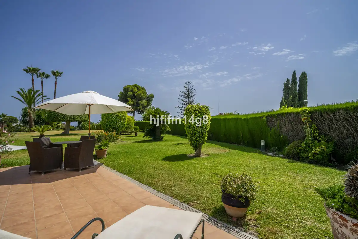 Terraced house for sale in Nueva Andalucía, imagen 2