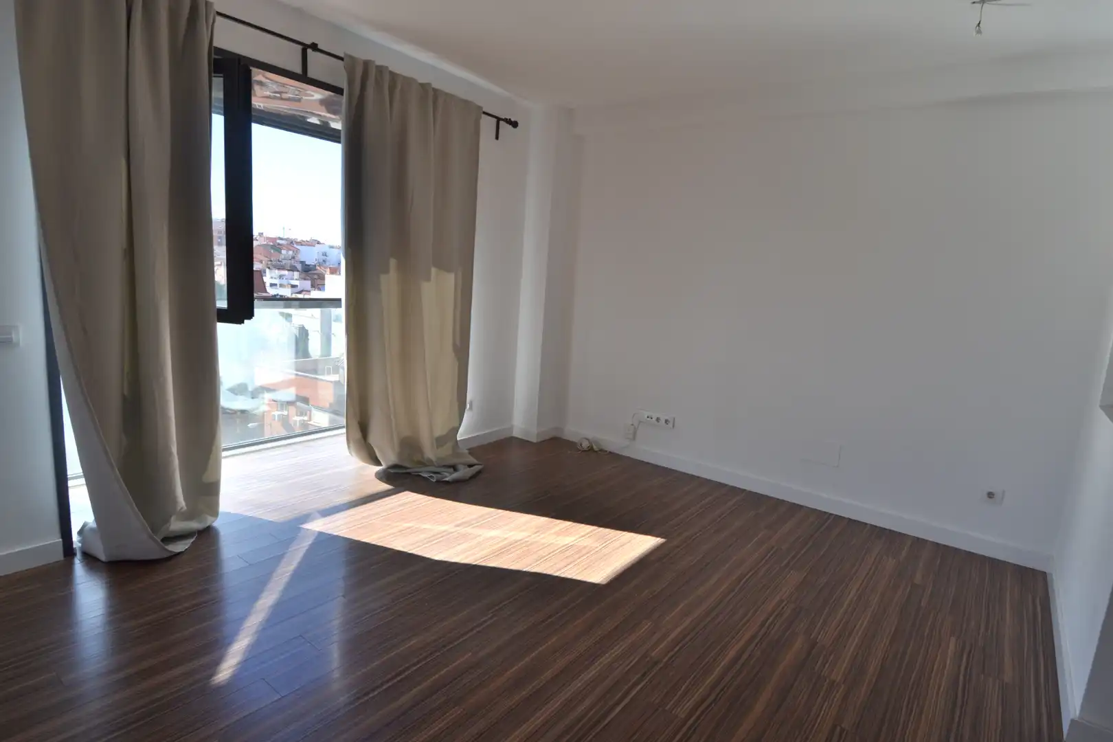 Apartment with terrace to rent in Calle de las Clavelinas, imagen 3