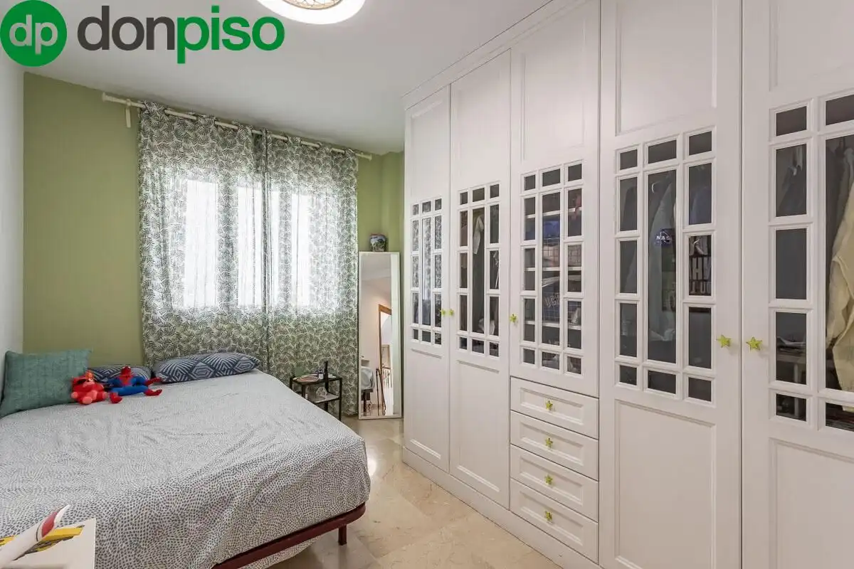 Houses for sale in Calle BADEN POWELL, 13, Barrio de Zaidín