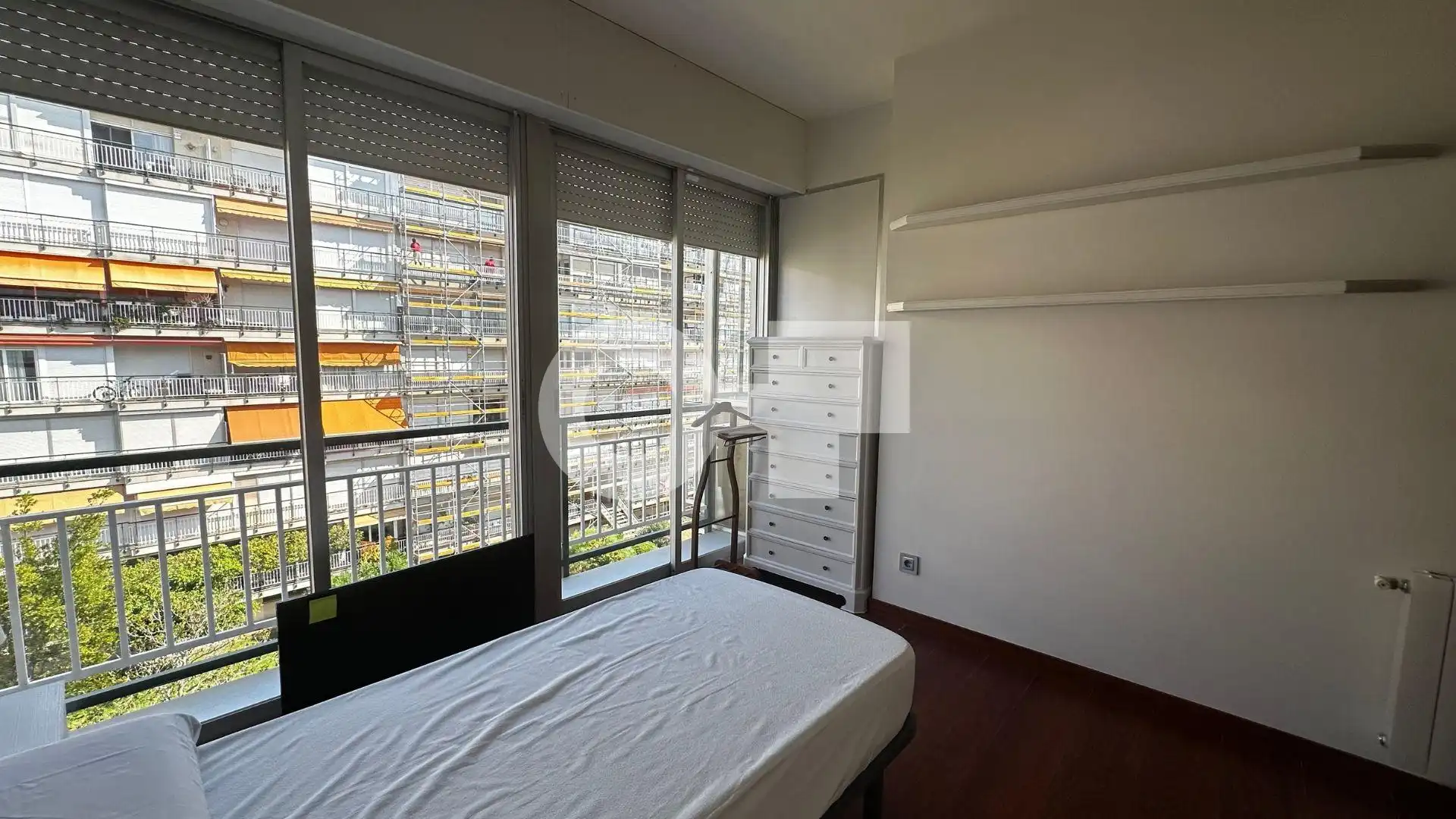 Schlafzimmer von Wohnung zur Miete in Barcelona mit Parkett, Terrasse und Alarm