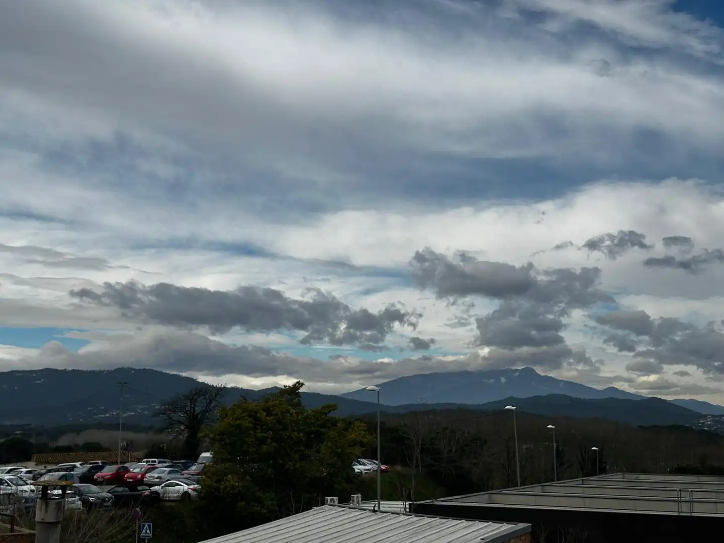 Vista exterior de Pis en venda en Tordera amb Calefacció, Terrassa i Balcó