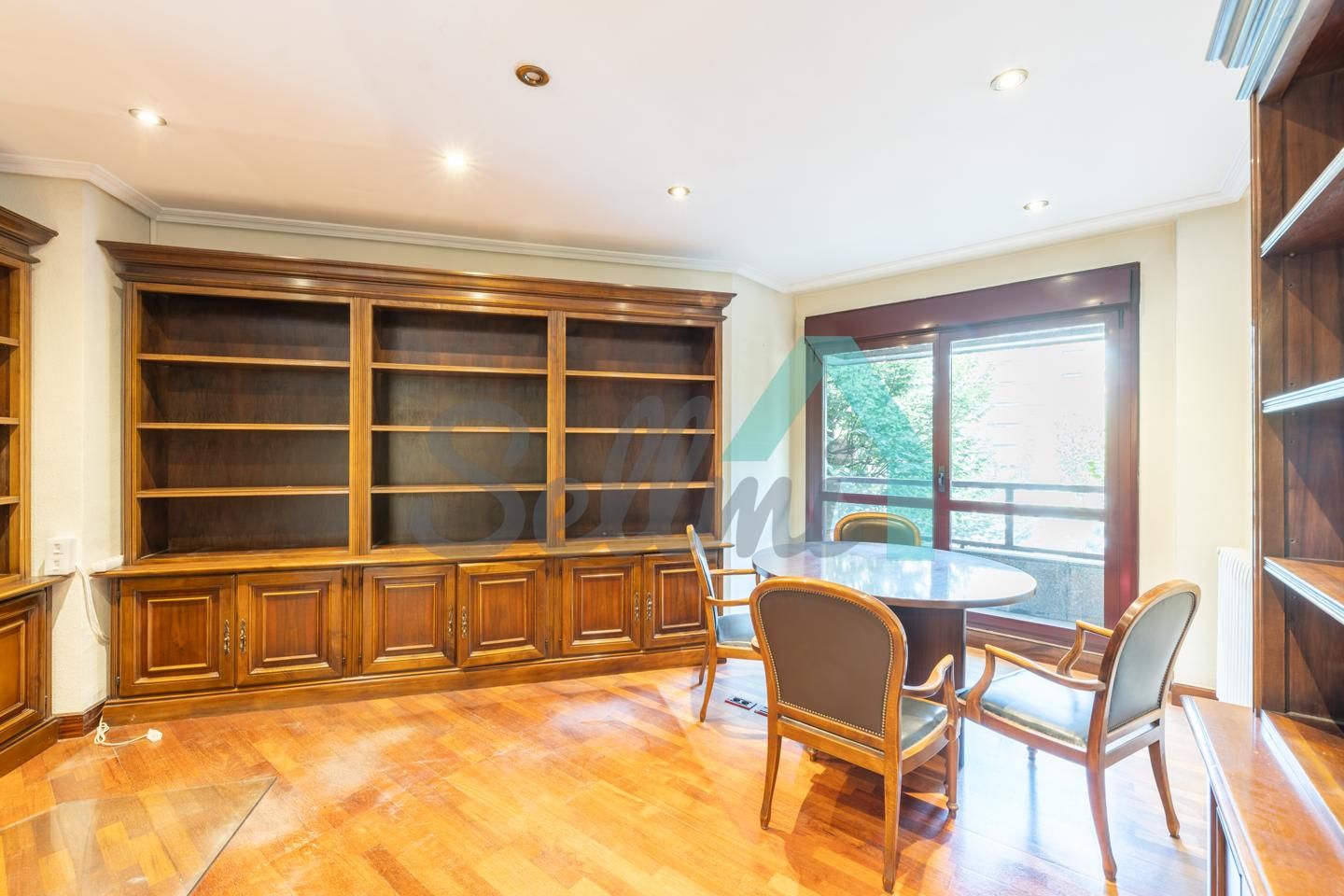 Dining room of Office to rent in Oviedo   with Heating and Storage room
