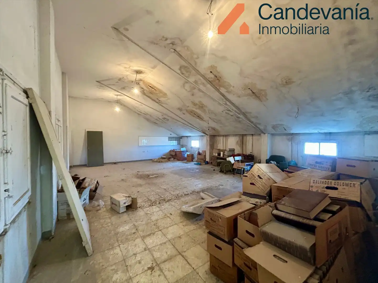 Nave industrial en venta en Zuera