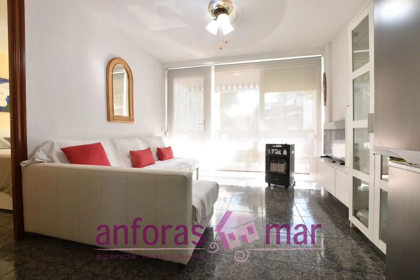 Sala de estar de Piso en venta en Torredembarra con Calefacción y Terraza