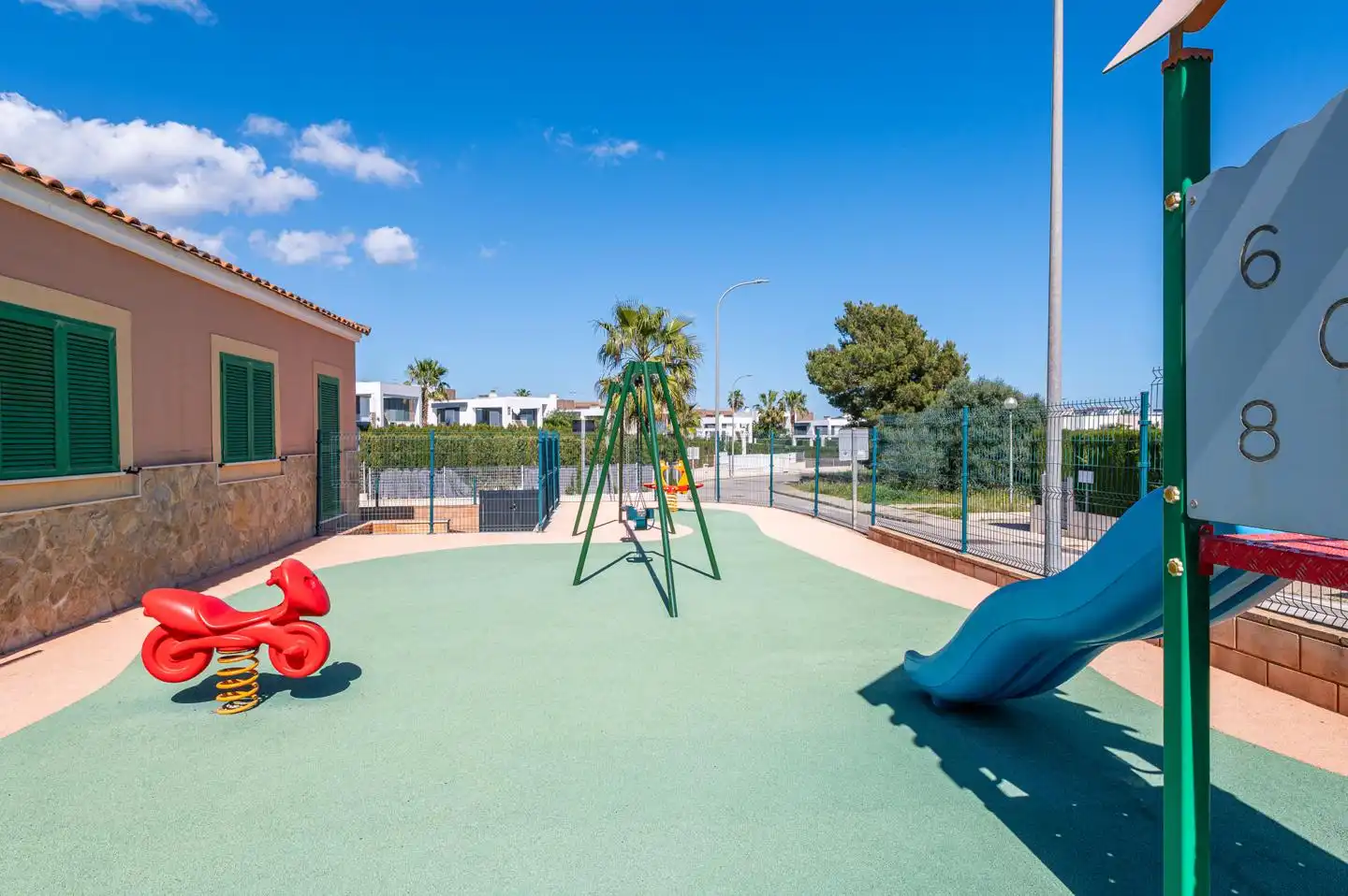 Terrace of Houses for sale in Manacor  with Air Conditioner, Terrace and Furnished