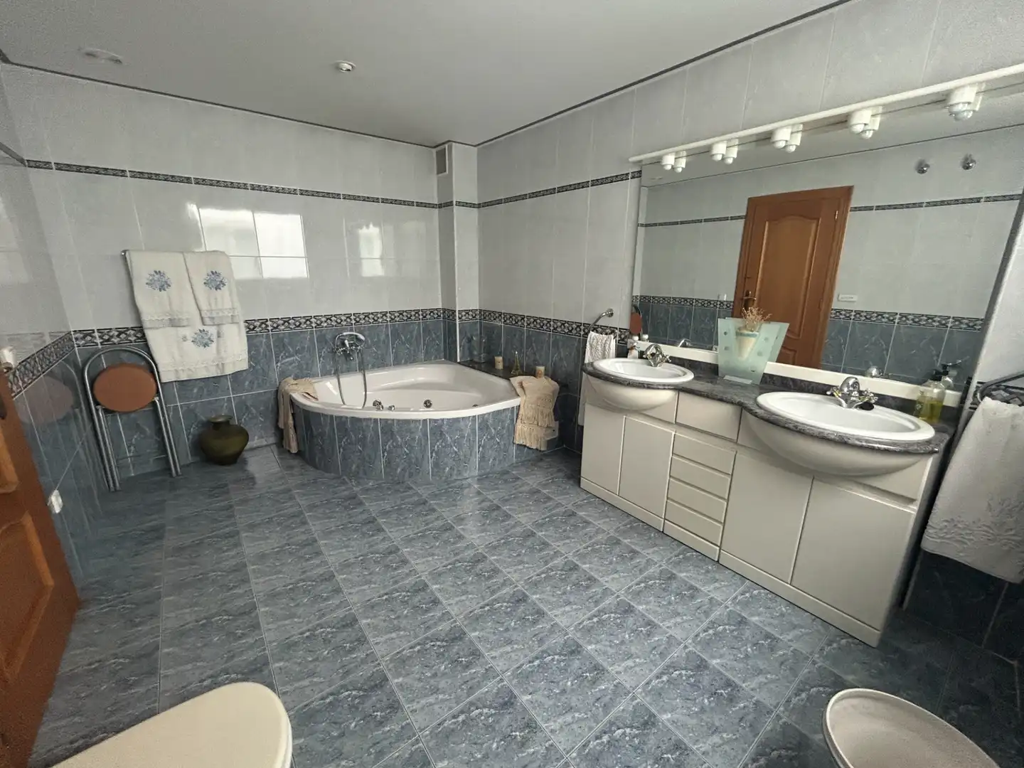 Bathroom of Houses for sale in Algemesí  with Air Conditioner, Heating and Terrace