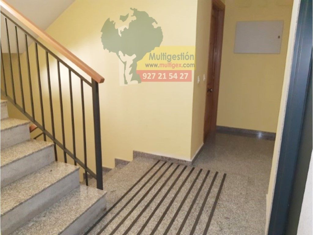Flat for sale in Cáceres Capital  with Heating, Oven and Washing machine