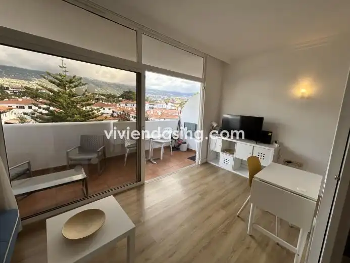 Vista exterior de Piso de alquiler en Puerto de la Cruz con Parquet, Terraza y Amueblado