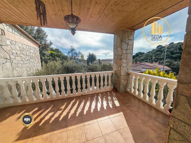 Casa-chalet en Venta en Carrer Guinart en Can Font - Ca n'Avellaneda