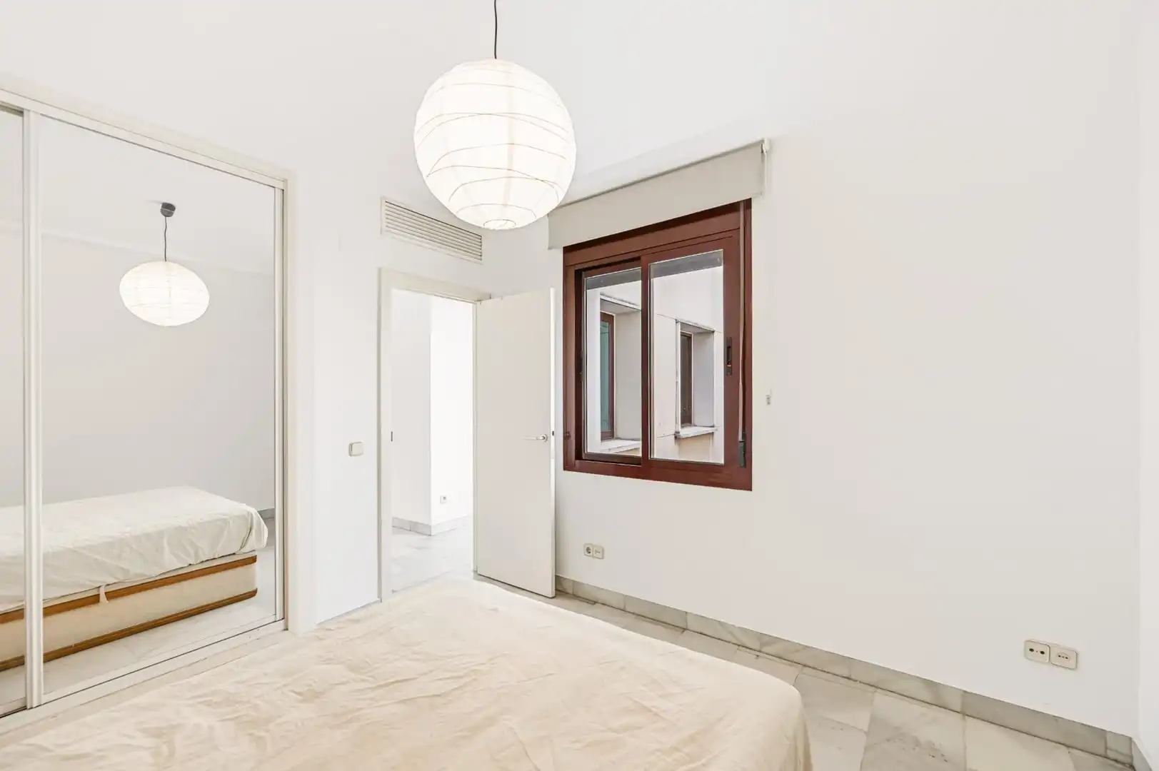 Schlafzimmer von Wohnung zur Miete in Chamberí