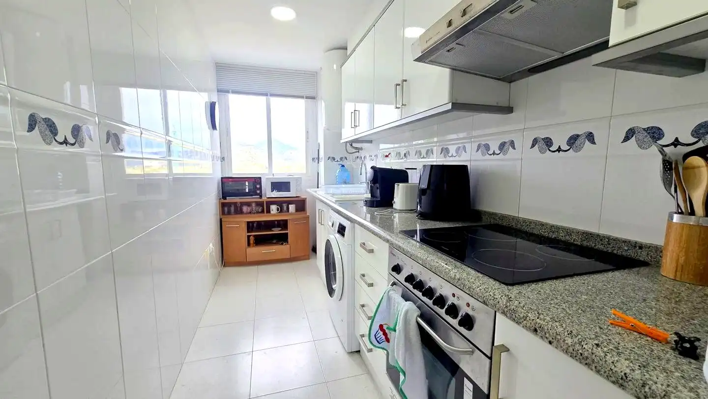 Cocina de Apartamento de alquiler en Gandia con Aire acondicionado, Calefacción y Terraza