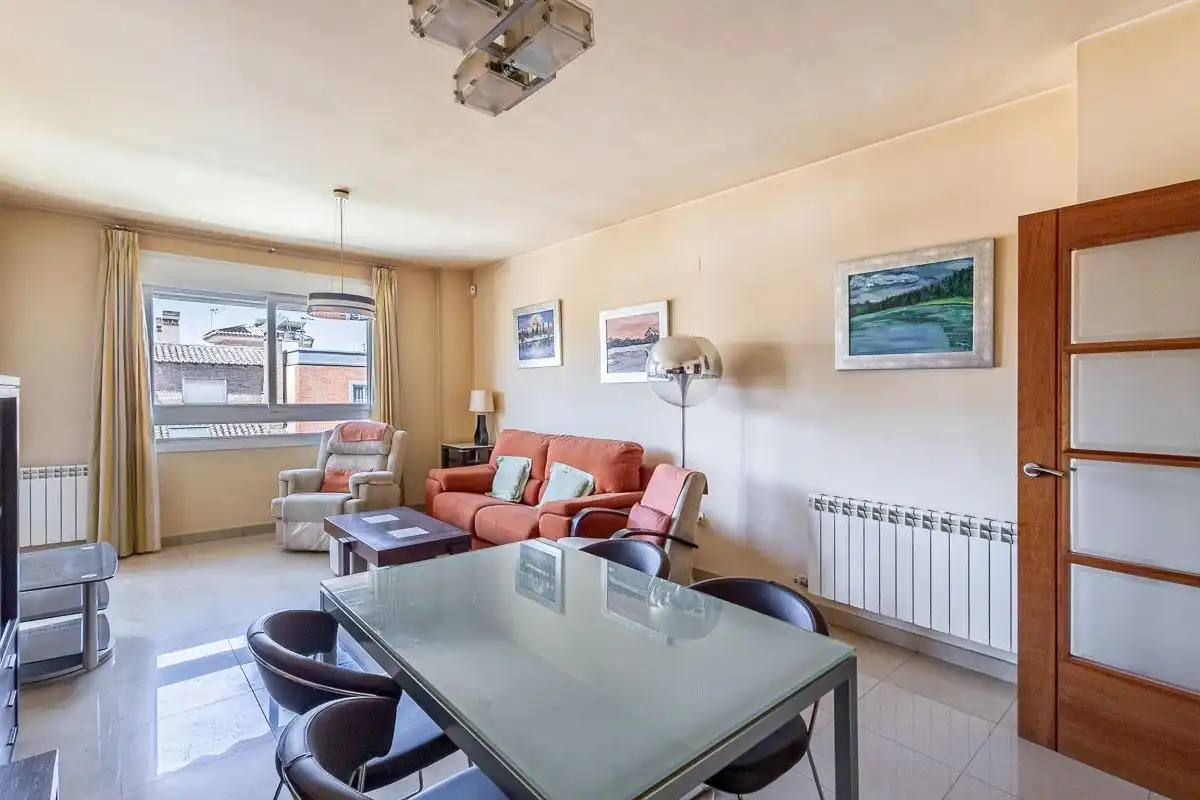 Wohnzimmer von Wohnung zur Miete in Granada mit Klimaanlage, Heizung und Privatgarten