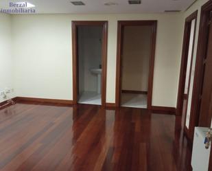 Office to rent in  Logroño  with Air Conditioner and Heating