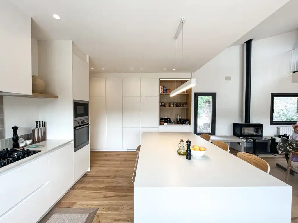 Cocina de Casa o chalet de alquiler en Sant Martí de Llémena con Aire acondicionado, Jardín privado y Trastero