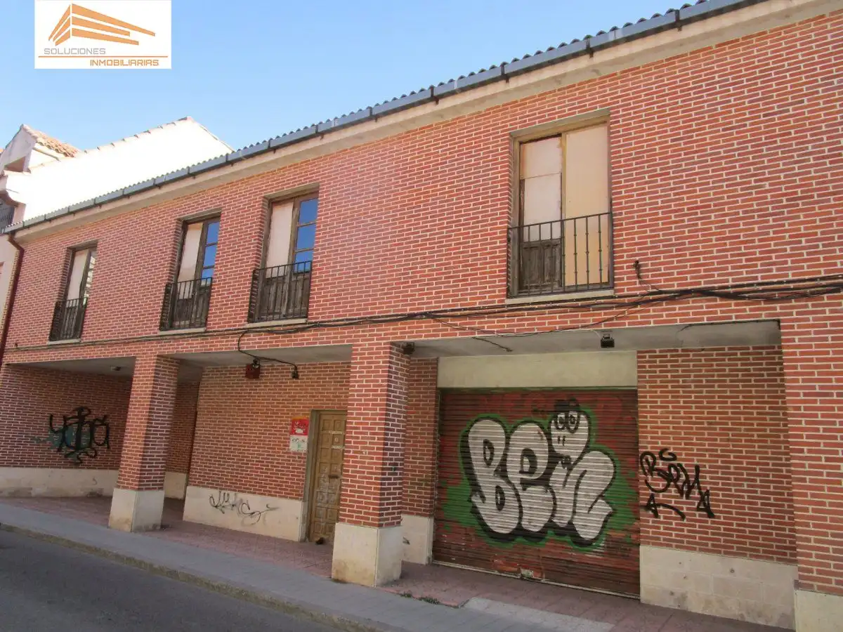 Außenansicht von Gebäude zum Verkauf in Tudela de Duero