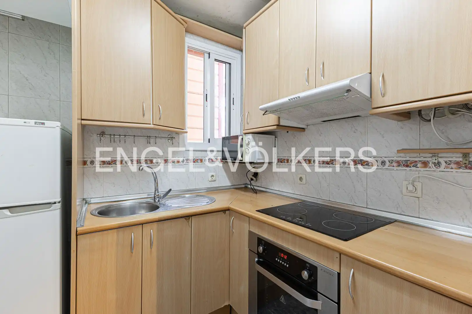 Kitchen of Flat for sale in Barcelona  with Heating, Parquet flooring and Balcony