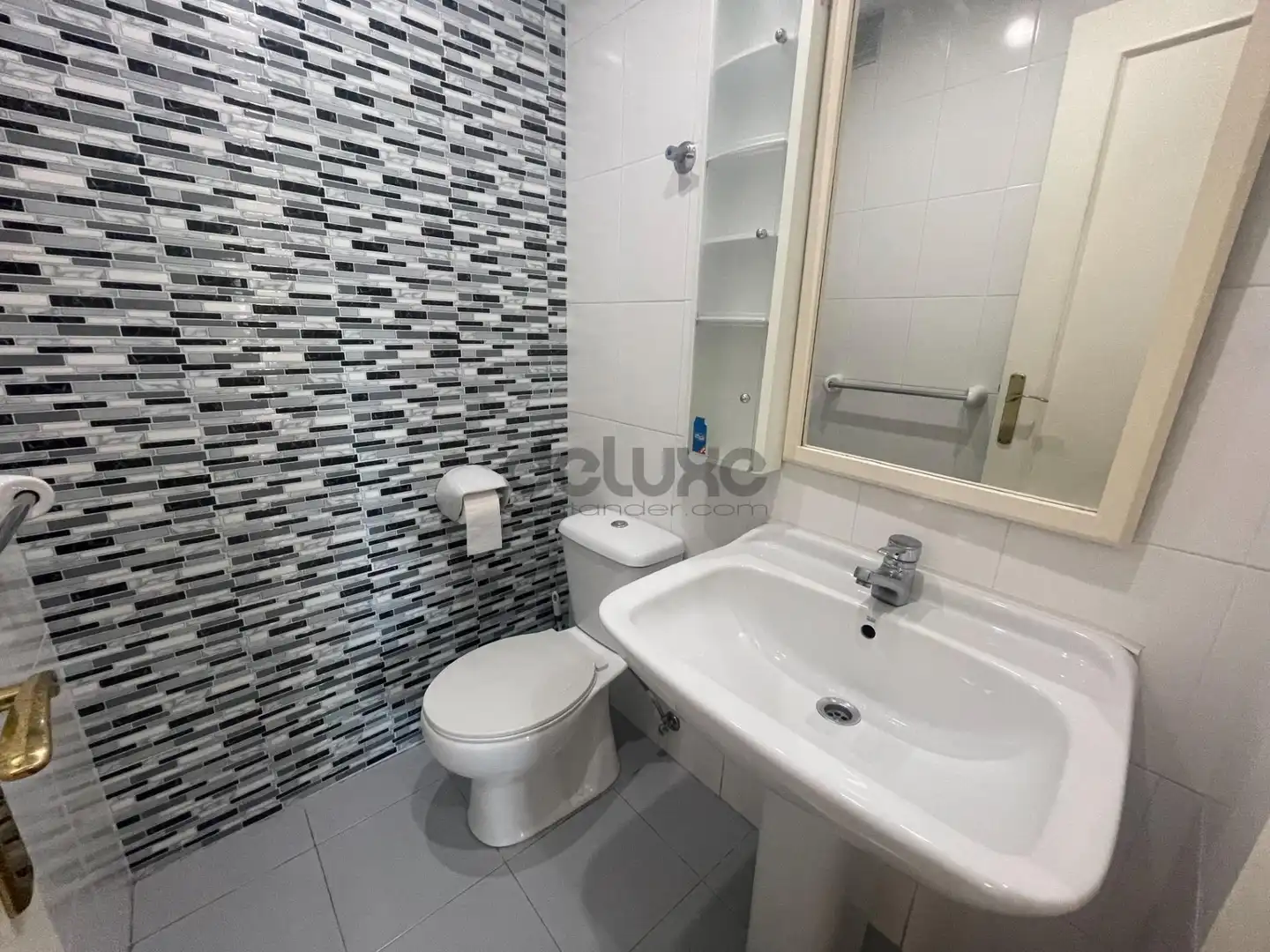 Bathroom of Duplexes for sale in Santander  with Heating, Terrace and Storage room