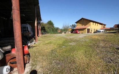 Casa adosada en venda en Santillana del Mar amb Calefacció, Jardí privat i Traster