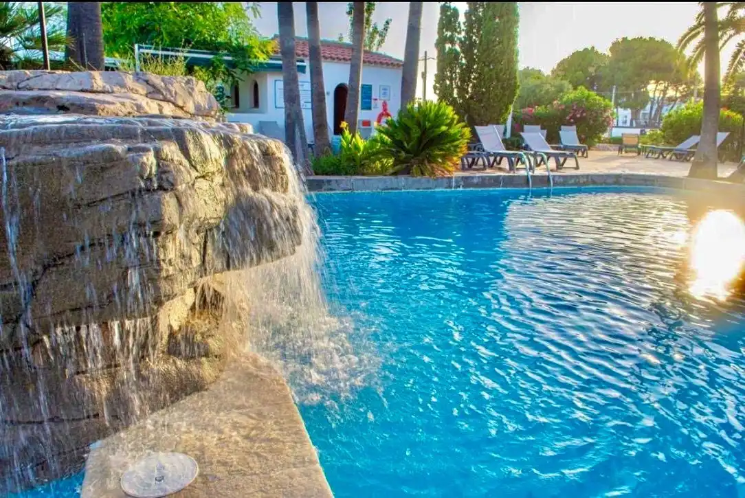 Piscina de Apartament en venda en Alaior amb Aire condicionat, Calefacció i Terrassa