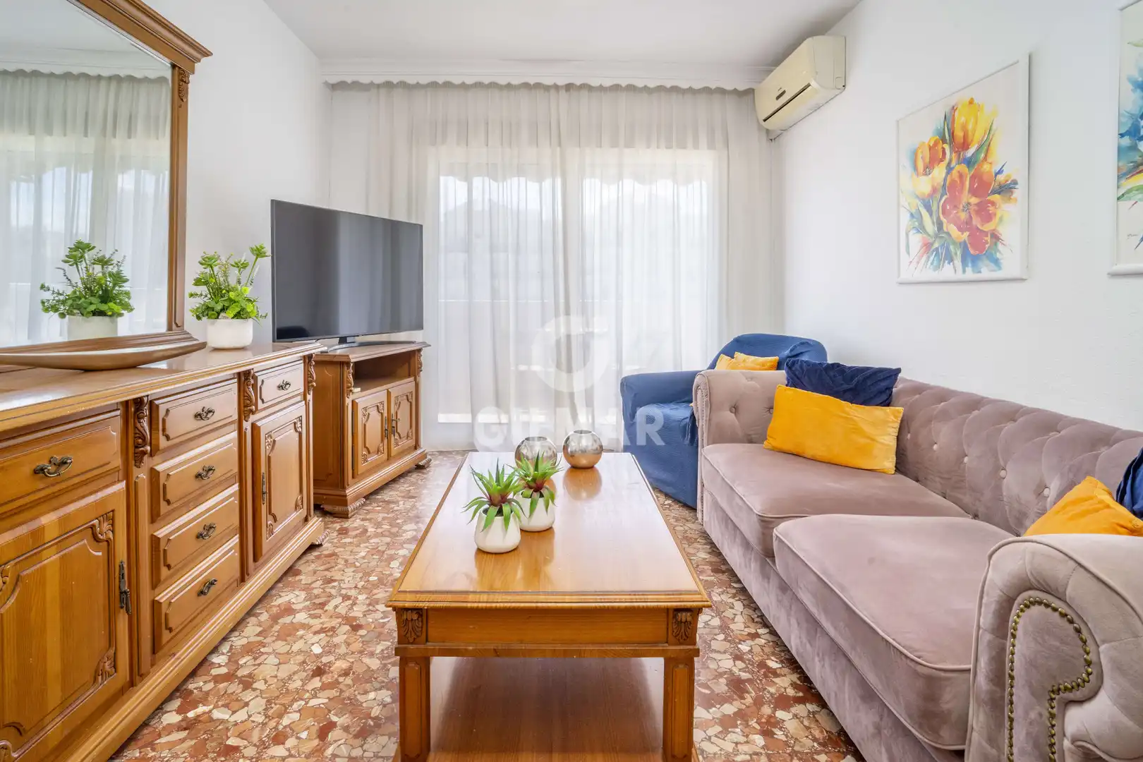 Sala de estar de Apartamento en venta en Estepona con Balcón