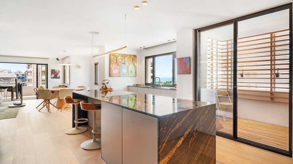 Kitchen of Apartment for sale in  Palma de Mallorca  with Air Conditioner, Terrace and Storage room