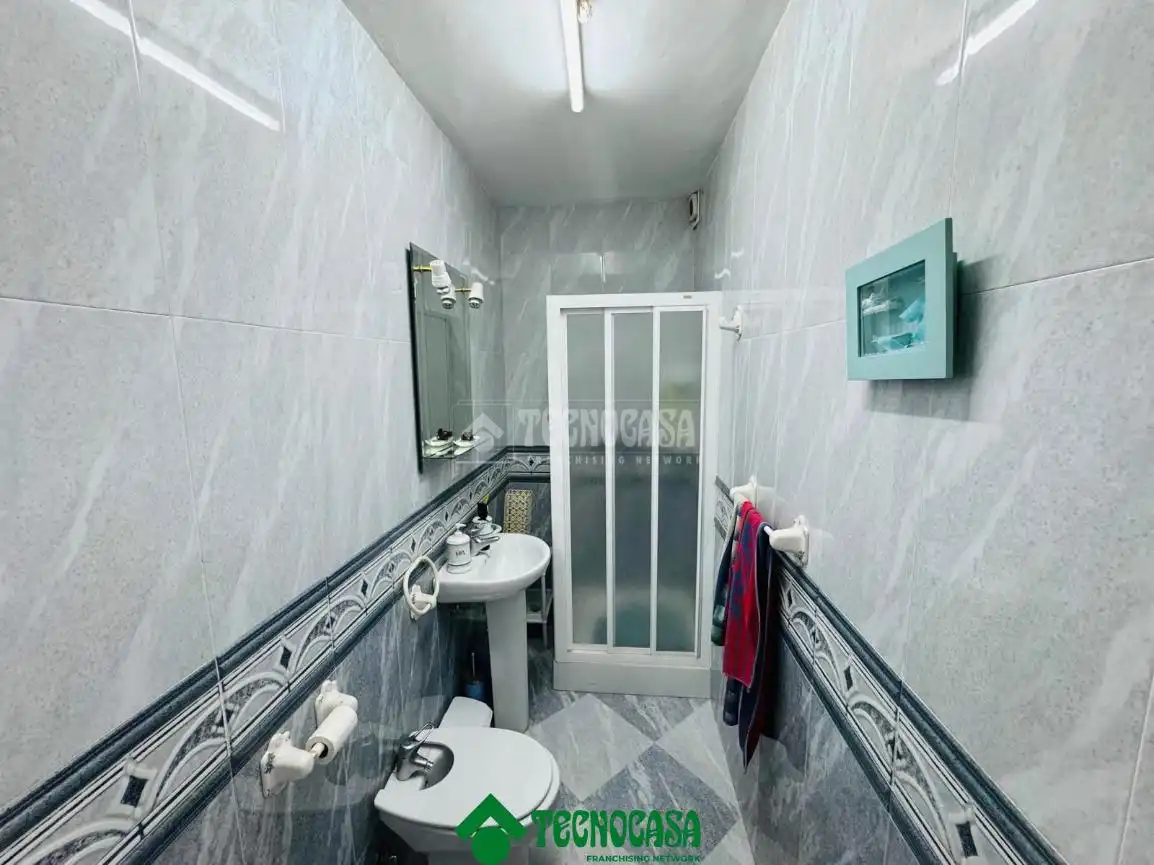 Baño de Piso en venta en Montoro con Aire acondicionado, Calefacción y Terraza