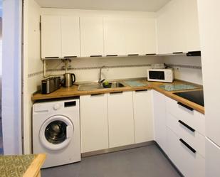 Kitchen of Flat to share in Málaga Capital  with Air Conditioner