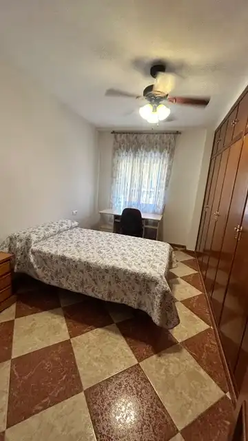 Bedroom of Flat for rent in Córdoba  with Air Conditioner, Heating and Furnished