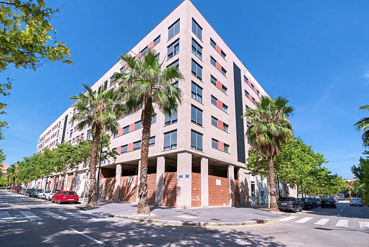 Vista exterior de Piso en venta en Valencia con Trastero y Piscina comunitaria