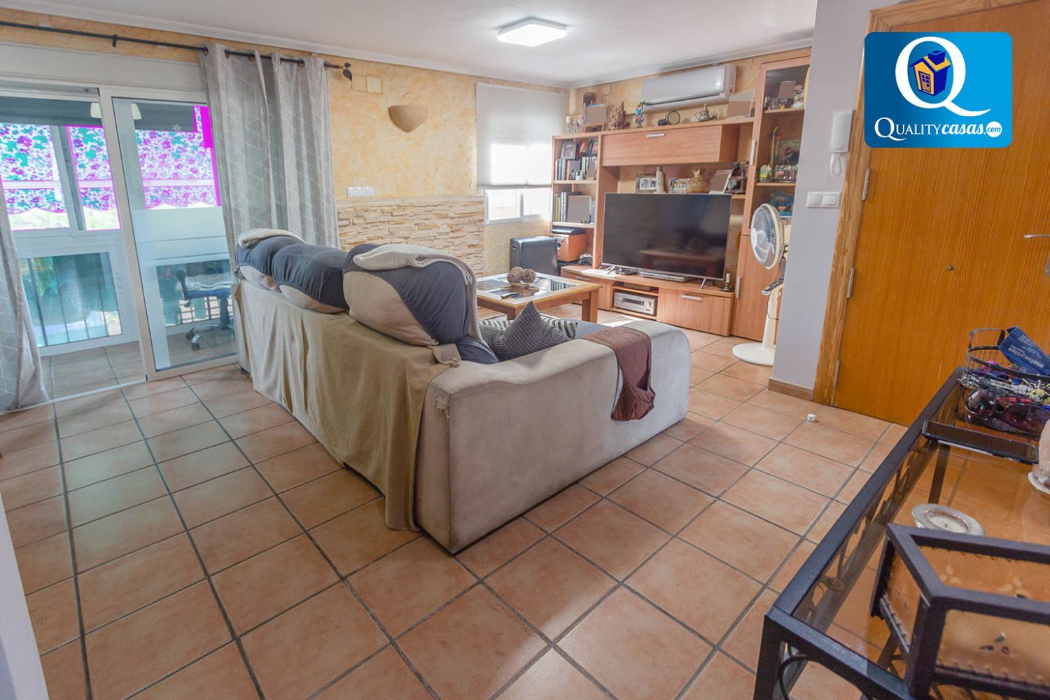 Sala d'estar de Pis en venda en San Vicente del Raspeig / Sant Vicent del Raspeig amb Aire condicionat, Traster i Balcó