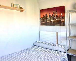 Bedroom of Flat to share in  Madrid Capital  with Air Conditioner, Heating and Terrace