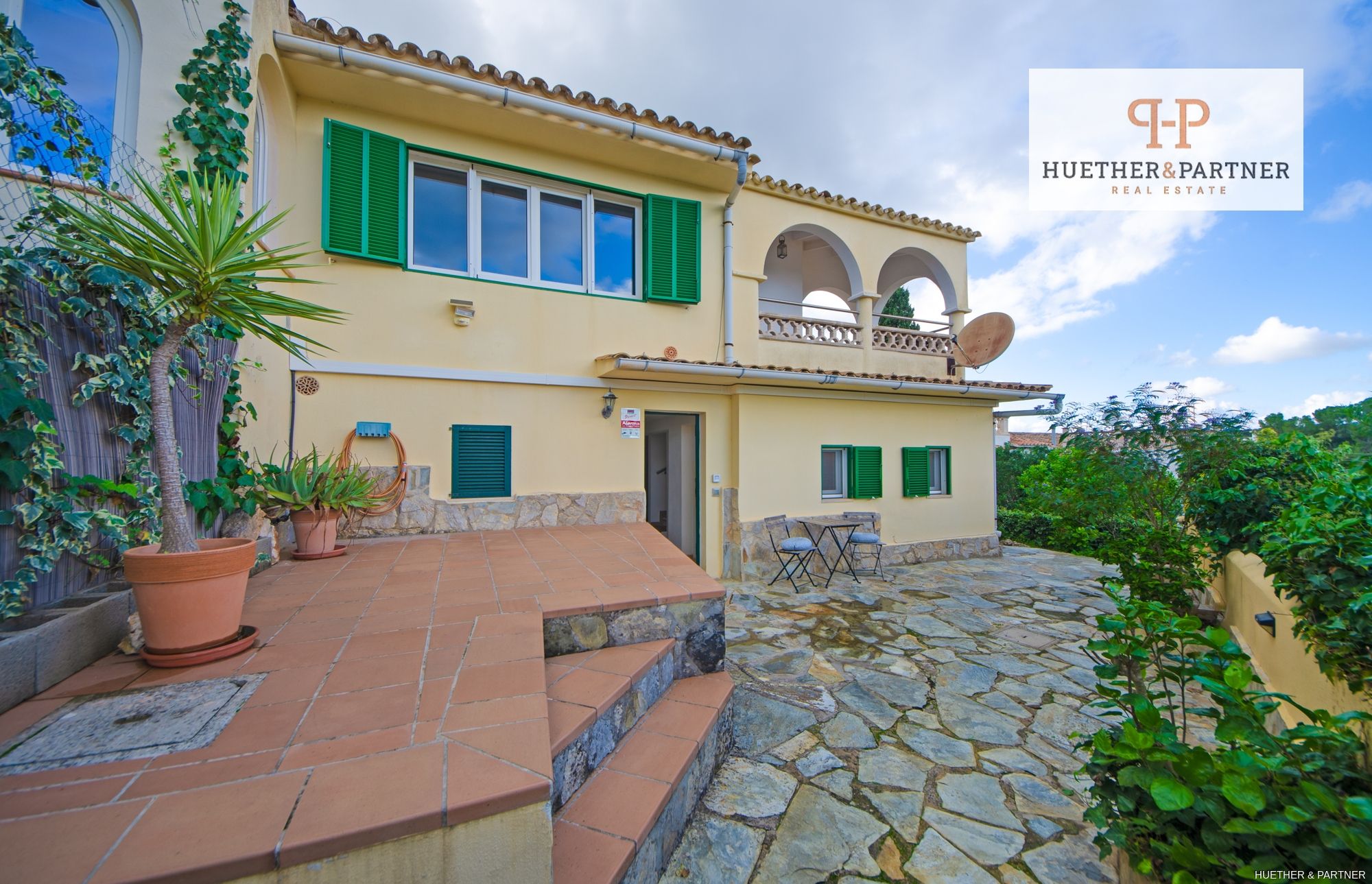 Exterior view of Single-family semi-detached for sale in Manacor  with Air Conditioner, Private garden and Furnished