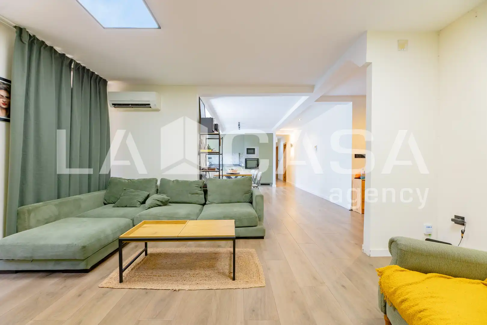 Flat for sale in Valencia  with Heating and Balcony