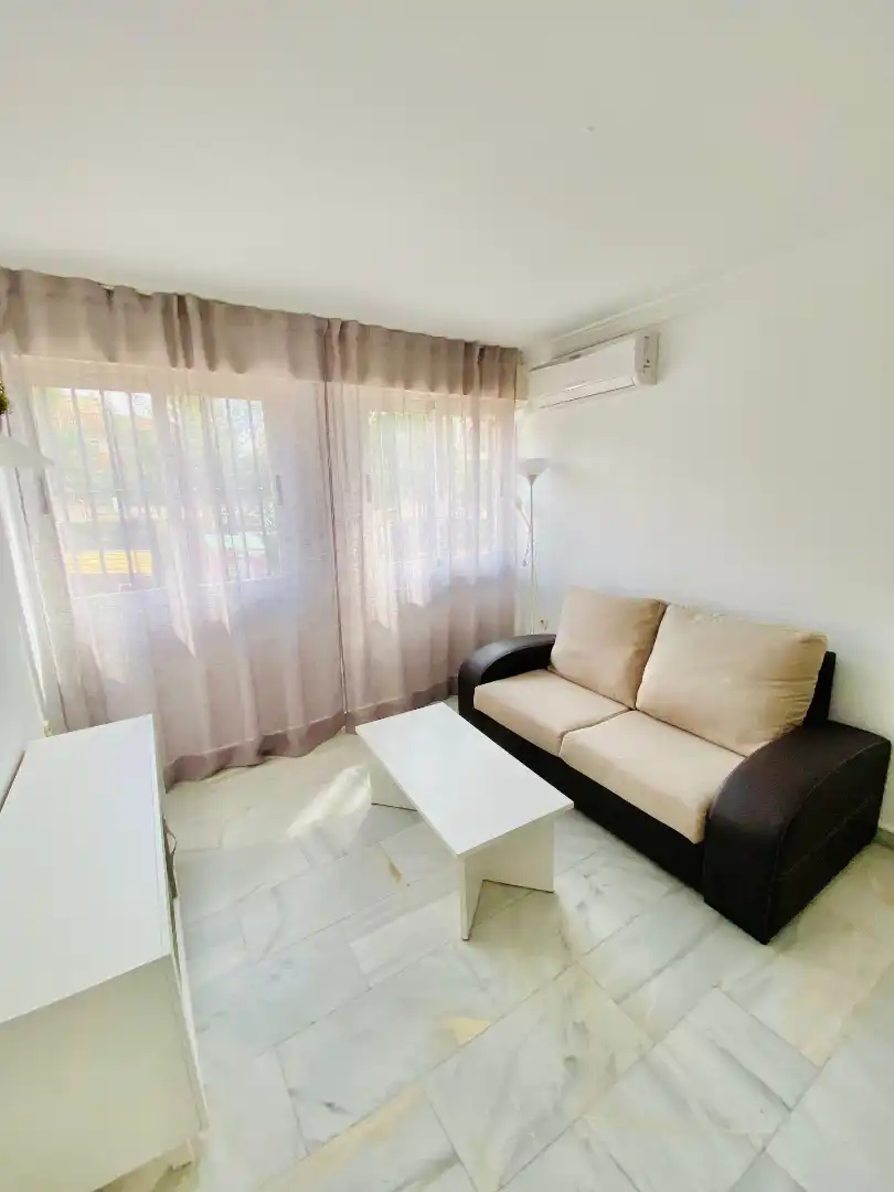 Sala d'estar de Pis de lloguer en Granada amb Aire condicionat, Calefacció i Moblat