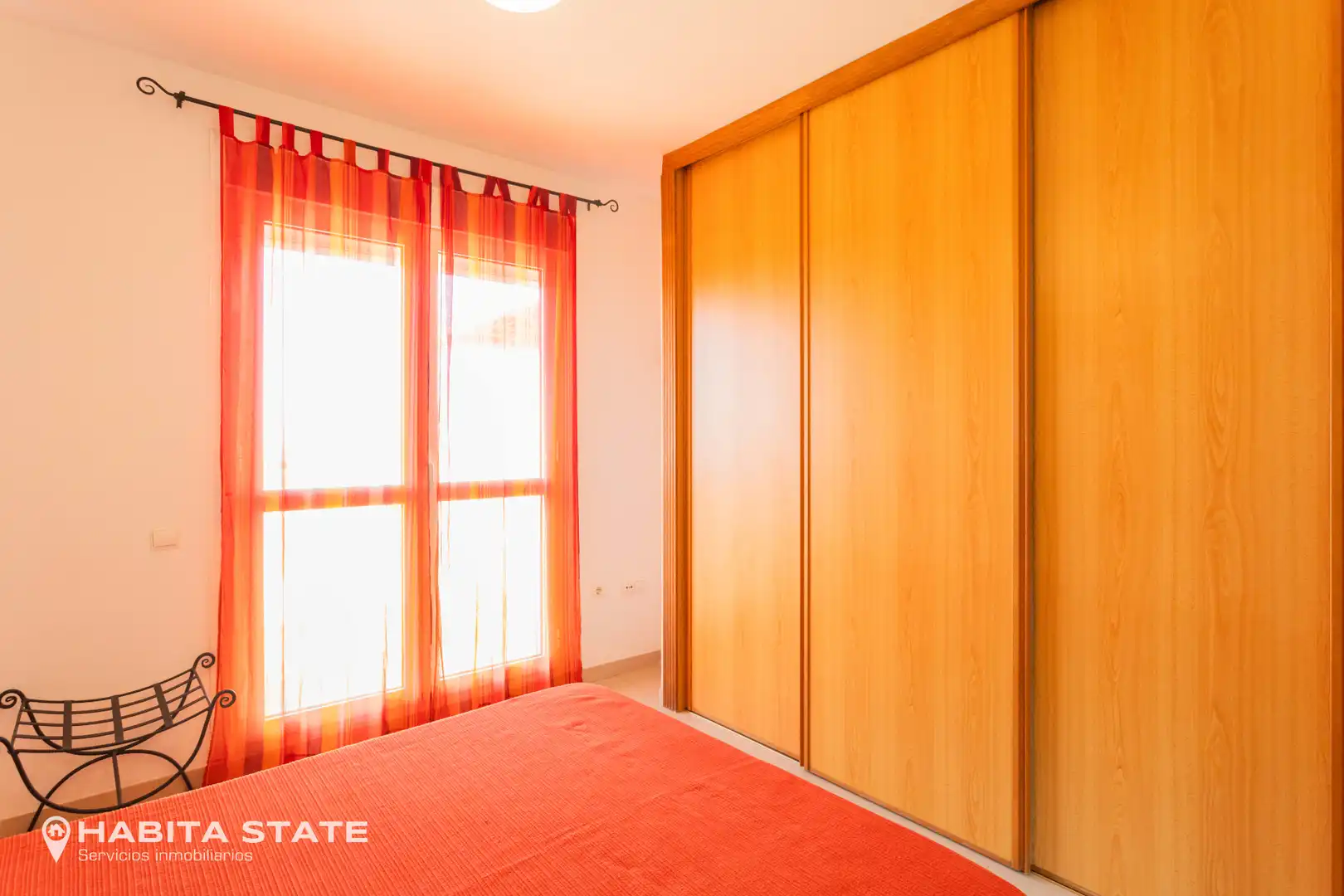 Habitación de Apartamento en venta en El Ejido con Terraza, Amueblado y Horno