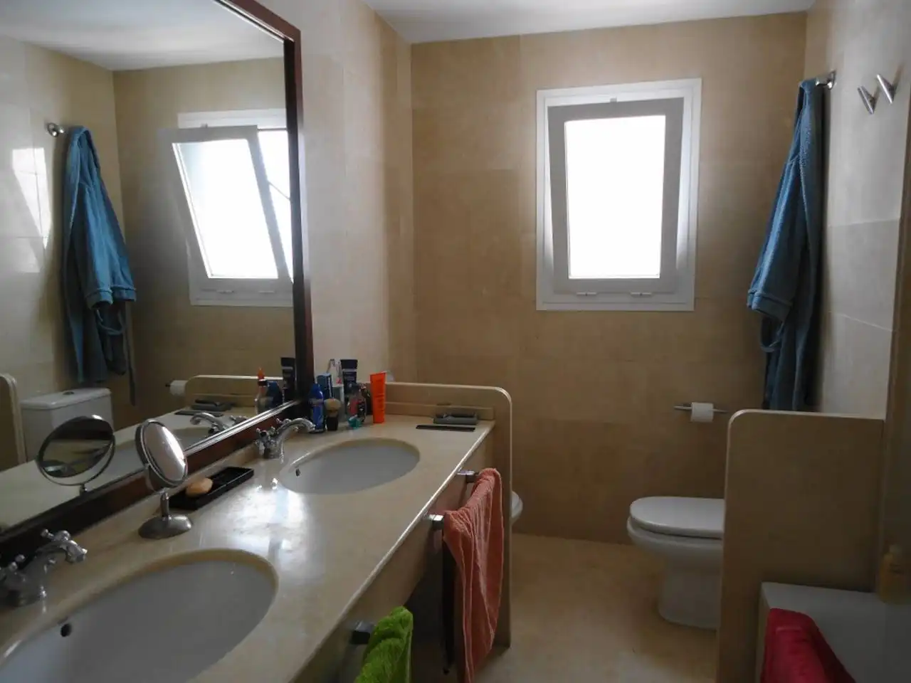 Baño de Piso en venta en Marbella con Aire acondicionado, Calefacción y Terraza