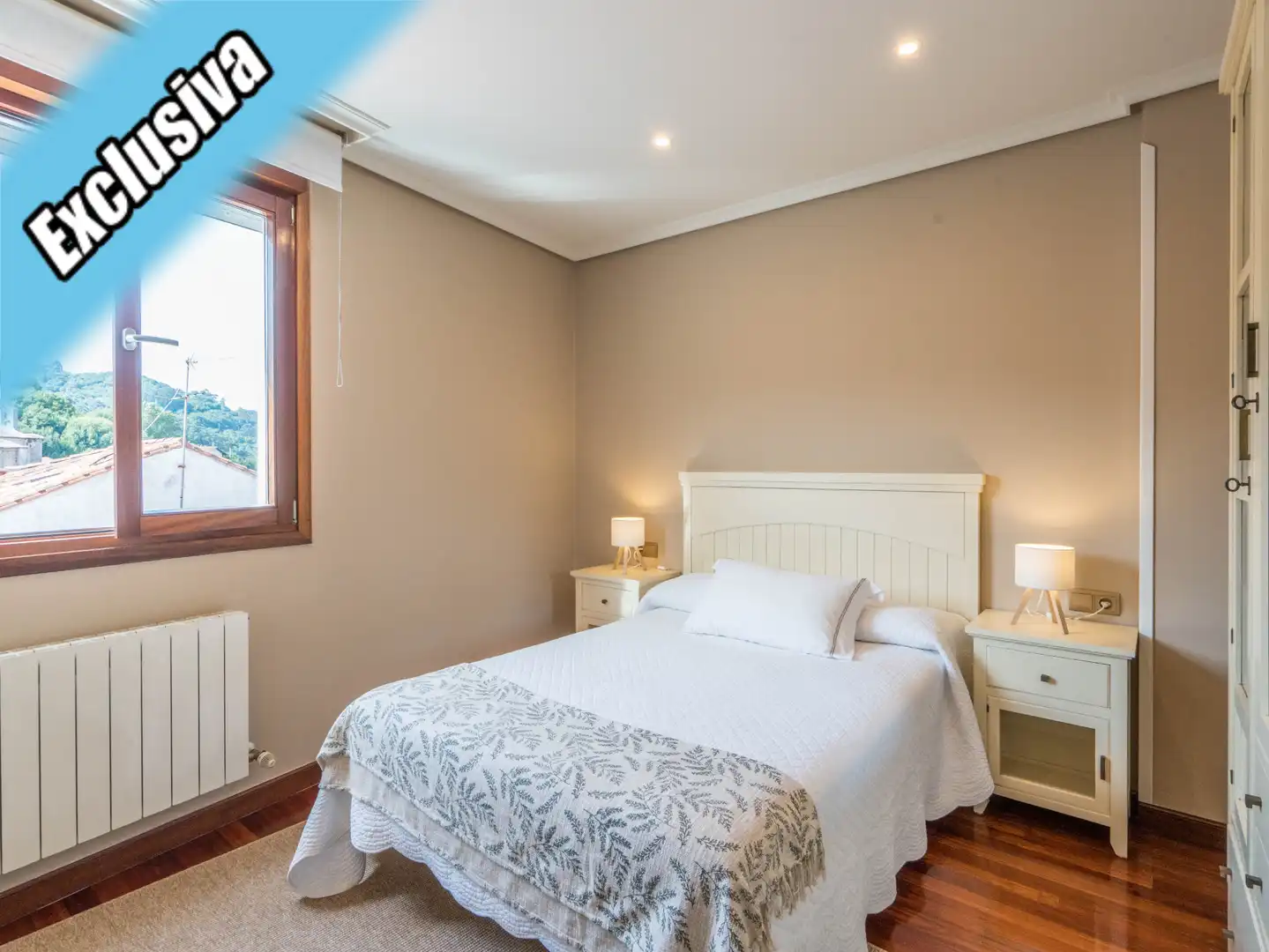 Schlafzimmer von Maisonette zum Verkauf in Laredo mit Heizung, Parkett und Balkon